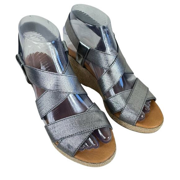 Andre Assous Josie Silver Strappy Slip-On Espadrille Wedge Heels Sandals Size 6 - Picture 1 of 6